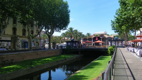 Comparaison entre courtier national et courtier local à Perpignan pour un prêt immobilier